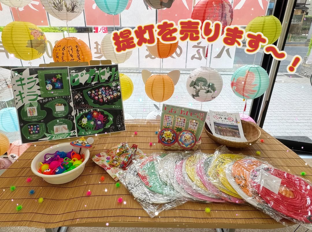 八広八八祭りの提灯販売の様子